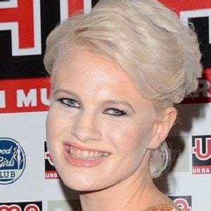 chloe jasmine whichello net worth